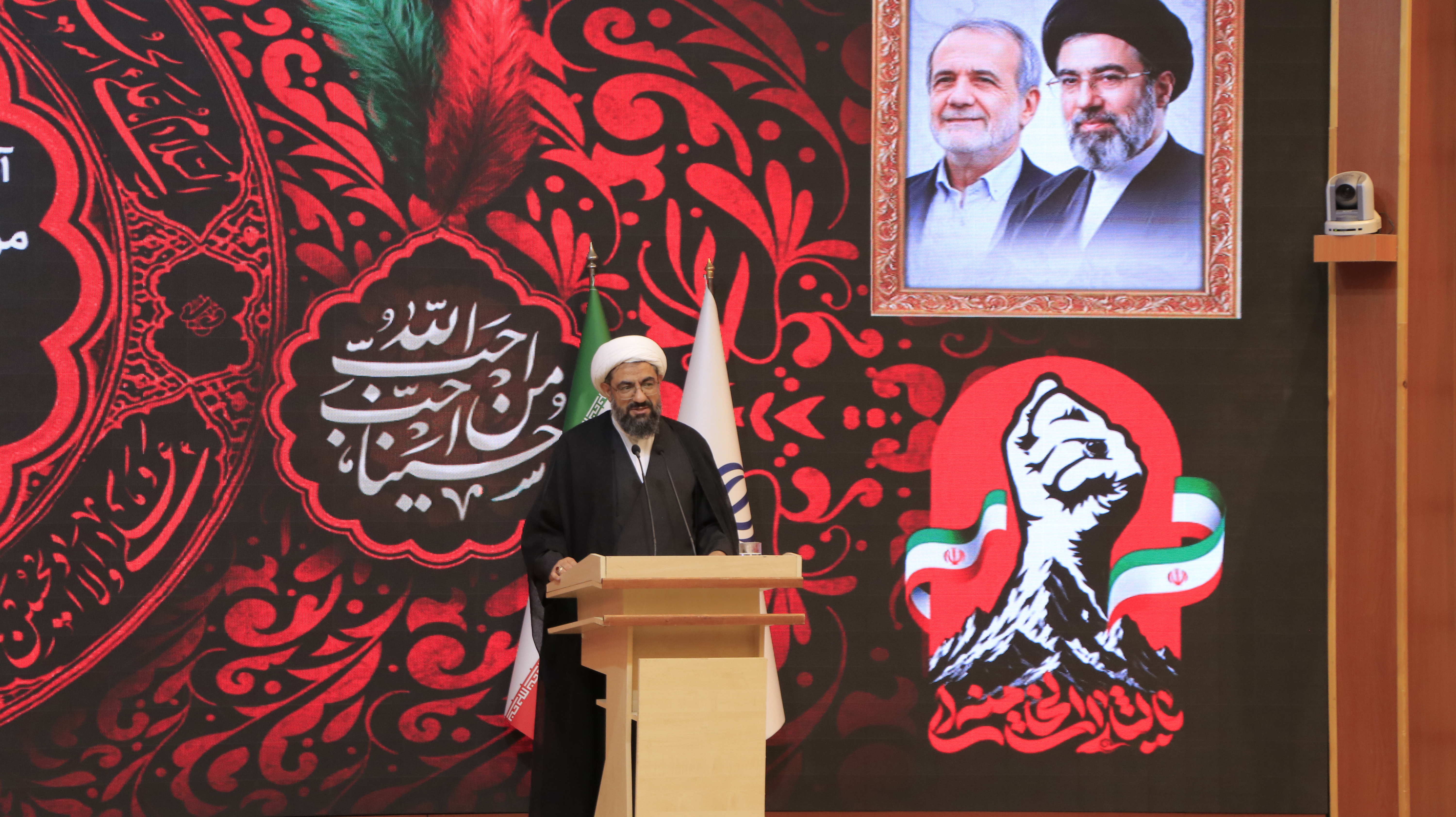 آغاز یک جریان ملی برای پیوند «خیریه» و «هیئت» از استان همدان / ۲۴ هیئت مذهبیِ استان همدان، پروانۀ فعالیت خیریه دریافت کردند آغاز یک جریان ملی برای پیوند «خیریه» و «هیئت» از استان همدان / ۲۴ هیئت مذهبیِ استان همدان، پروانۀ فعالیت خیریه دریافت کردند