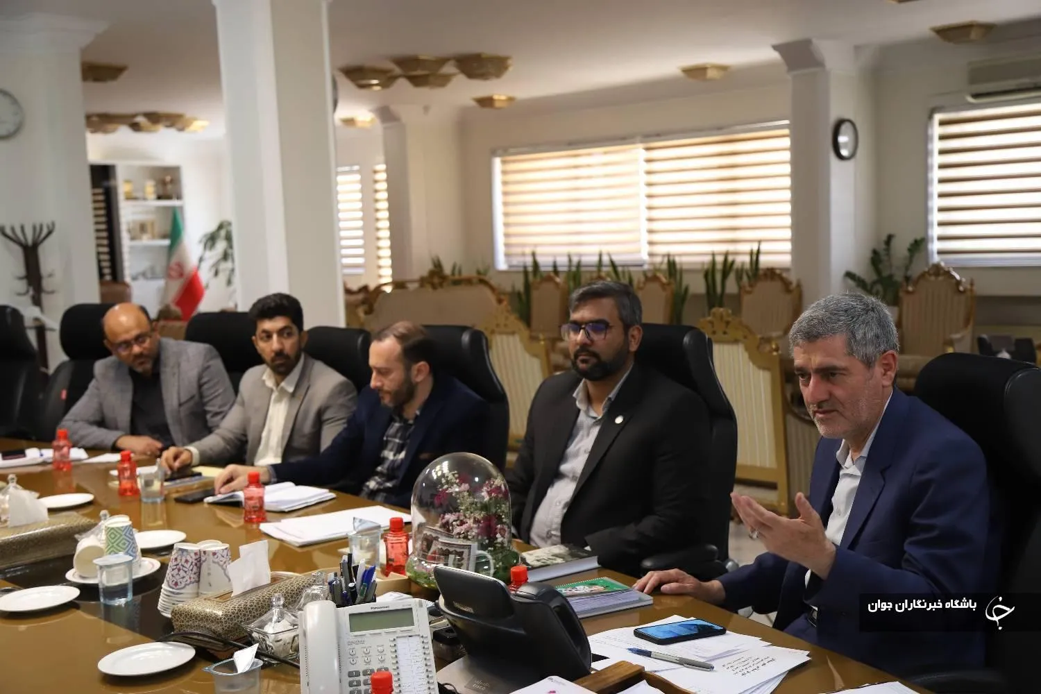نشست مشترک استاندار فارس و خیرین کتابخانه‌ساز