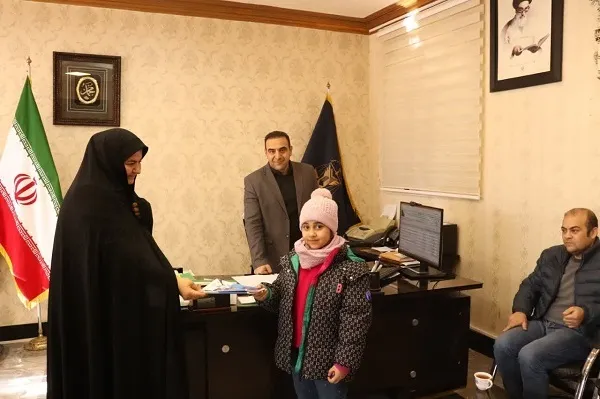 دانش‌آموز مراغه‌ای با شکستن قلک‌اش، دو زندانی را آزاد کرد