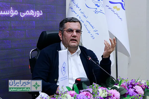 «کانون خدمت»؛ خیریه‌ای برای بورسیۀ استعدادهای تحصیلی کم‌بضاعت