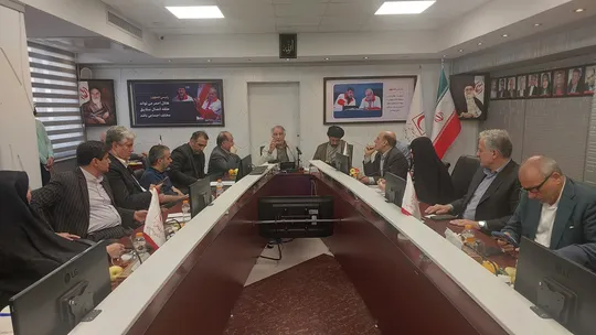 جلسه مشترک مجمع خیرین و سازمان داوطلبان هلال احمر برگزار شد / تصمیم‌های کلیدی؛ از نذر تخصص تا جمع‌آوری داروهای مازاد