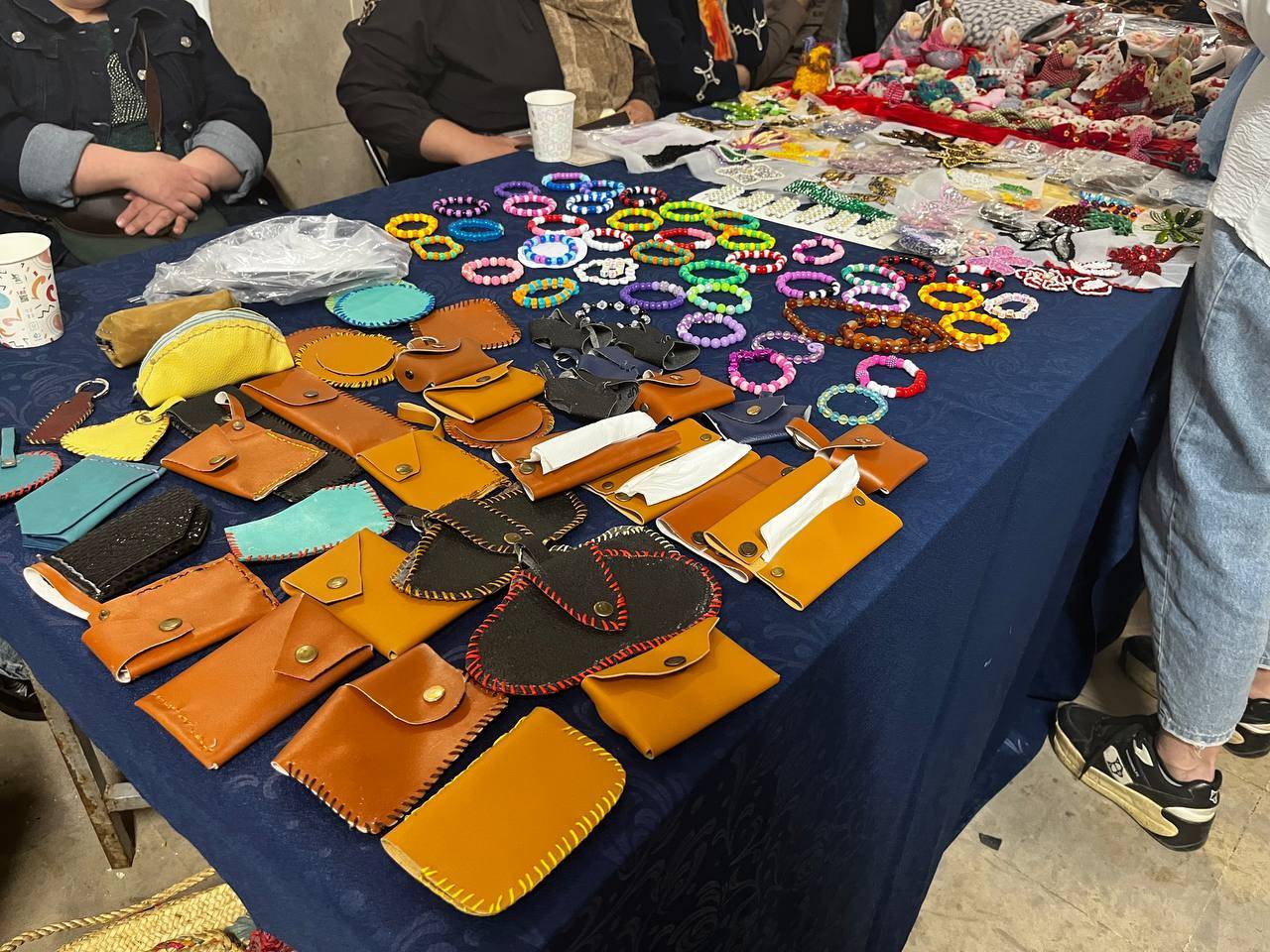 چرا خیّرین از نمایشگاه بچههای دارای معلولیت حمایت نکردند؟ چرا خیّرین از نمایشگاه بچههای دارای معلولیت حمایت نکردند؟