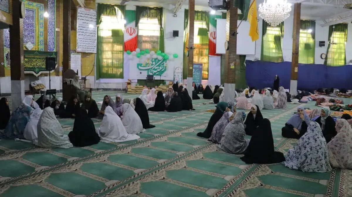 با حمایت مالی بنیاد علوی؛ ۱۷۰ هزار نفر در ۸۰۰ مسجد معتکف شدند