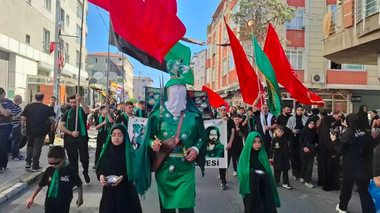https://beyondheadlines.in/2025/07/the-heartbeat-of-karbala-in-istanbul-an-eyewitness-to-ashuras-powerful-legacy/