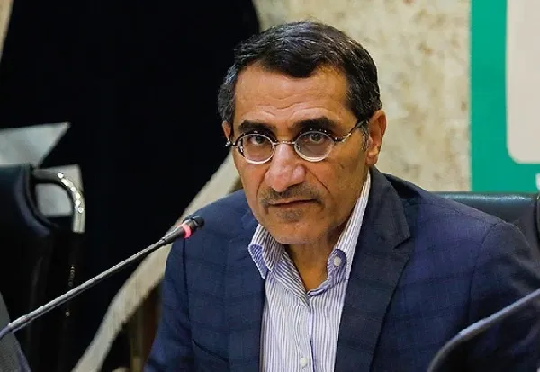 مشارکت مردم در ادارۀ دانشگاه‌ها را جایگزین خصوصی‌سازی کنیم