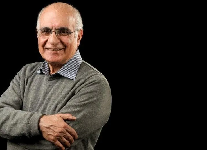 هوشنگ مرادی کرمانی برای گرامی‌داشت شهدای مدرسهٔ شجره طیبه میناب داستان کوتاه پروانه را به موزهٔ سازمان ملل اهدا کرد.