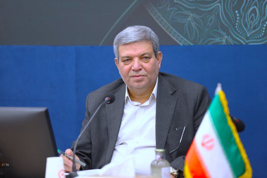 ۳ هزار شغل، یک نیاز بزرگ؛ بخش خصوصی هم باید به میدان بیاید ۳ هزار شغل، یک نیاز بزرگ؛ بخش خصوصی هم باید به میدان بیاید