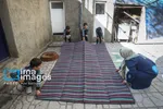تداوم آموزش با فداکاری و همدلی