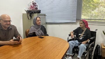 «نارین» دختر آزاردیده سنندجی از بیمارستان مرخص شد / اهدای خانه به خواهران آسیبدیده و مادرشان «نارین» دختر آزاردیده سنندجی از بیمارستان مرخص شد / اهدای خانه به خواهران آسیبدیده و مادرشان