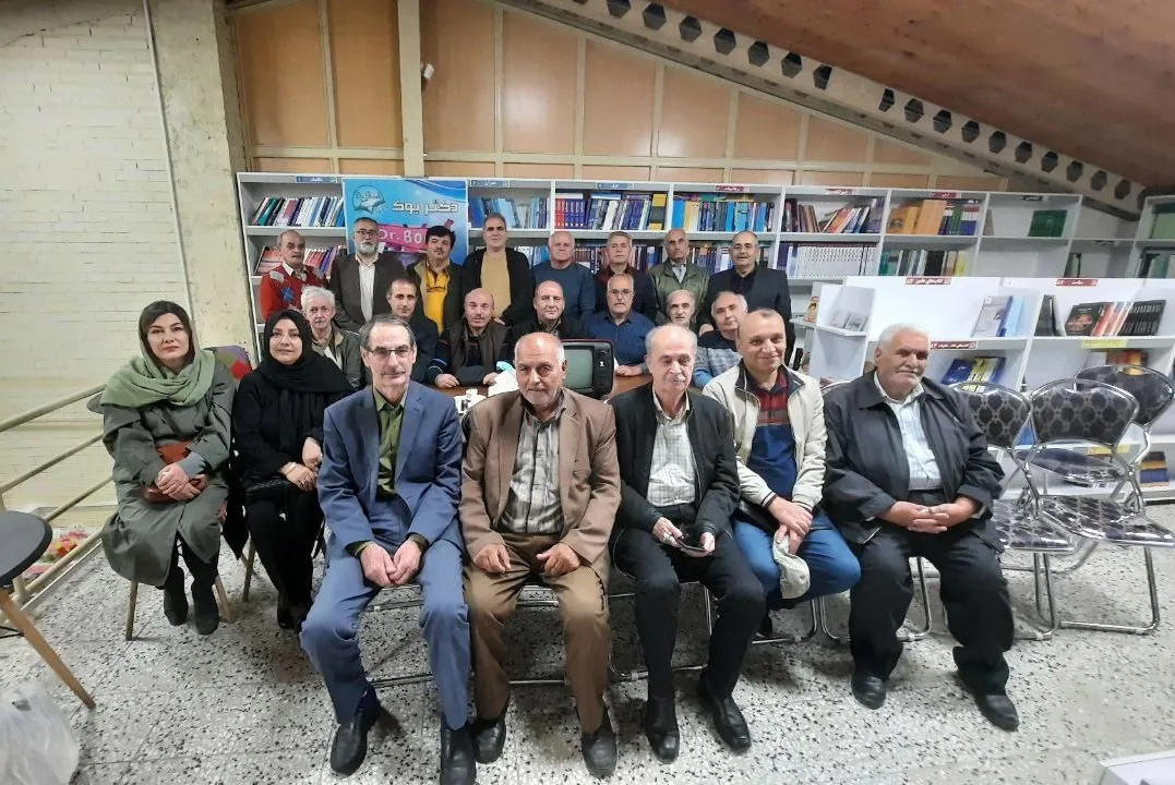 «دکتر بوک»؛ یک کتابفروشی در اردبیل با فعالیت‎های داوطلبانۀ فرهنگی و اجتماعی