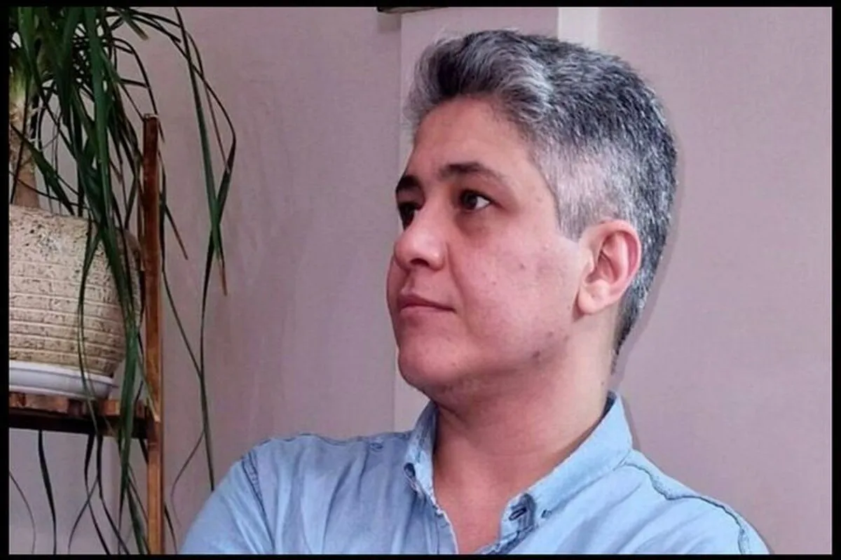وقتی هنرمندی نابینا «قلاده‌ای برای یک سگ مرده» را روی صحنه نمایش می‌برد