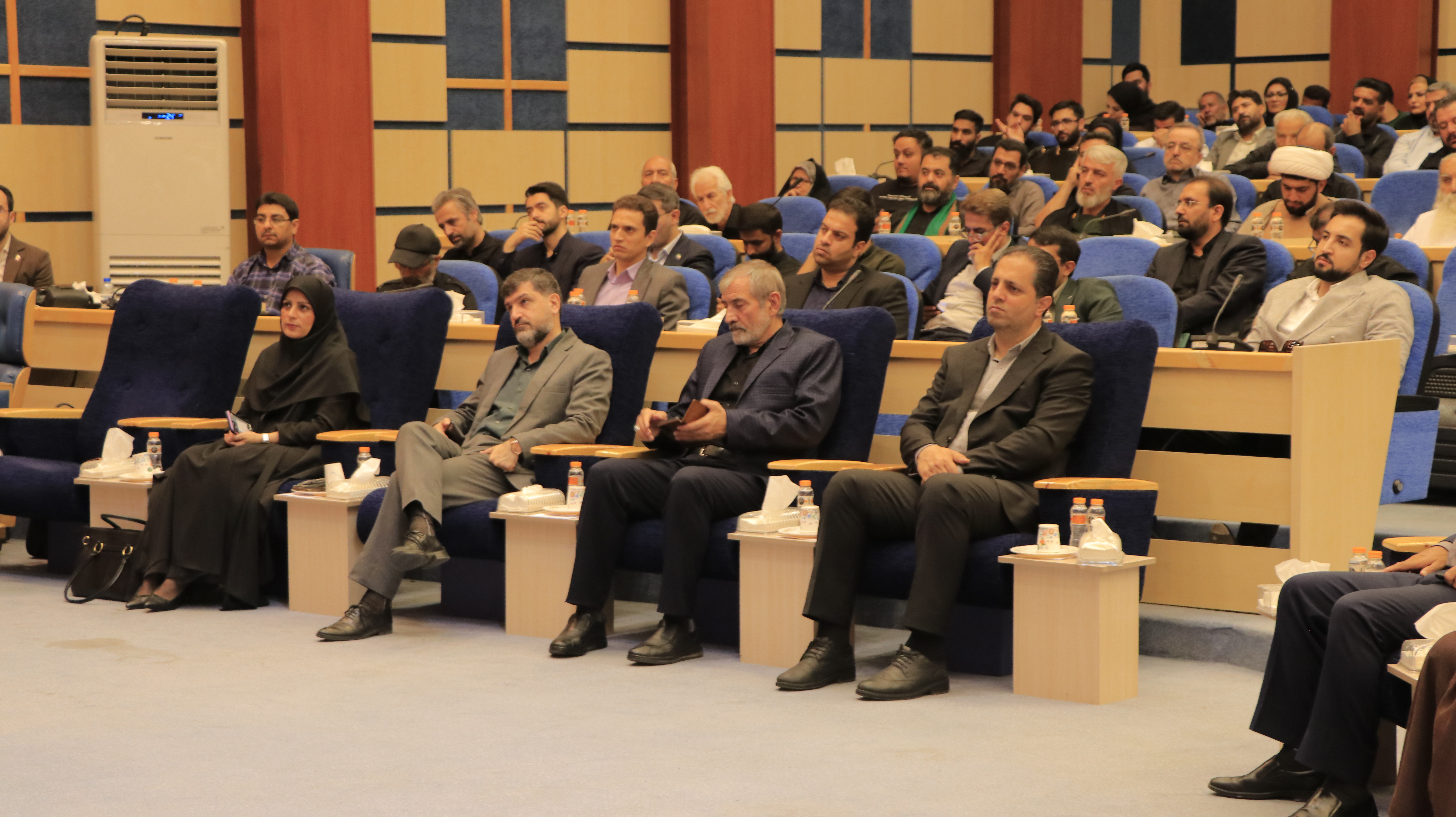آغاز یک جریان ملی برای پیوند «خیریه» و «هیئت» از استان همدان / ۲۴ هیئت مذهبیِ استان همدان، پروانۀ فعالیت خیریه دریافت کردند آغاز یک جریان ملی برای پیوند «خیریه» و «هیئت» از استان همدان / ۲۴ هیئت مذهبیِ استان همدان، پروانۀ فعالیت خیریه دریافت کردند