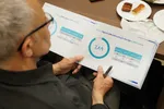نشست هم‌اندیشی درباره فعالیت خیریه‌ها در جنگ و بحران