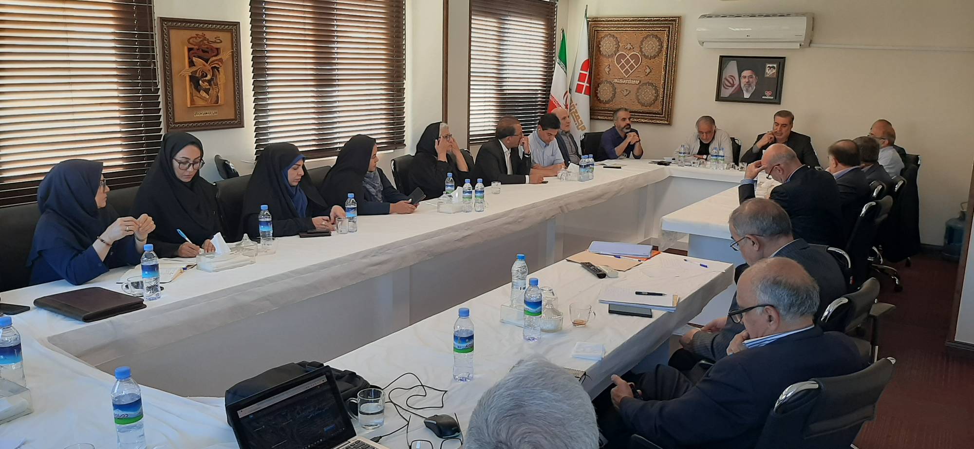 چهارصد و پانزدهمین جلسه هیئتمدیره مجمع خیرین کشور برگزار شد چهارصد و پانزدهمین جلسه هیئتمدیره مجمع خیرین کشور برگزار شد