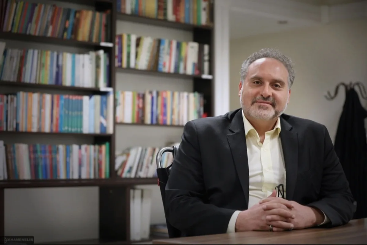 تاب می‌آوریم، همچون کهن‌سروِ وطن